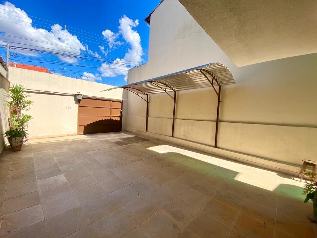 Casa, Arvoredo, 3 Quartos, 4 Vagas, 1 Suíte