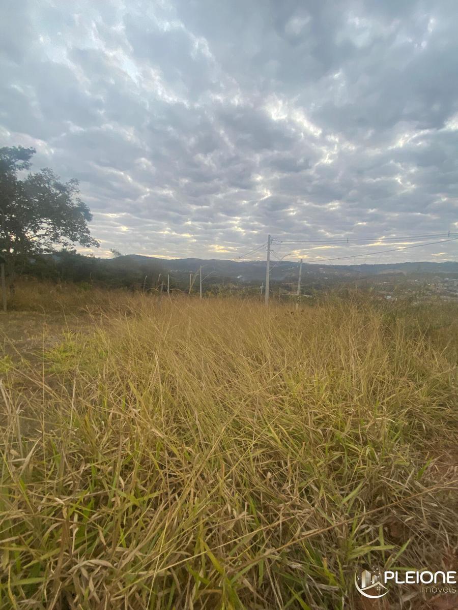 Lote, Centro, 0 Quarto, 0 Vaga