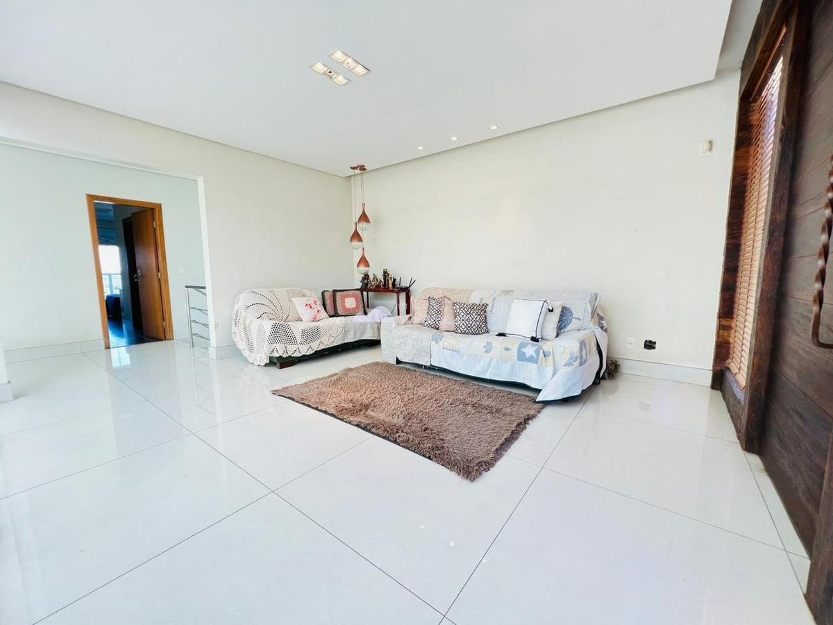 Casa, Jardim Atlântico, 4 Quartos, 10 Vagas, 3 Suítes