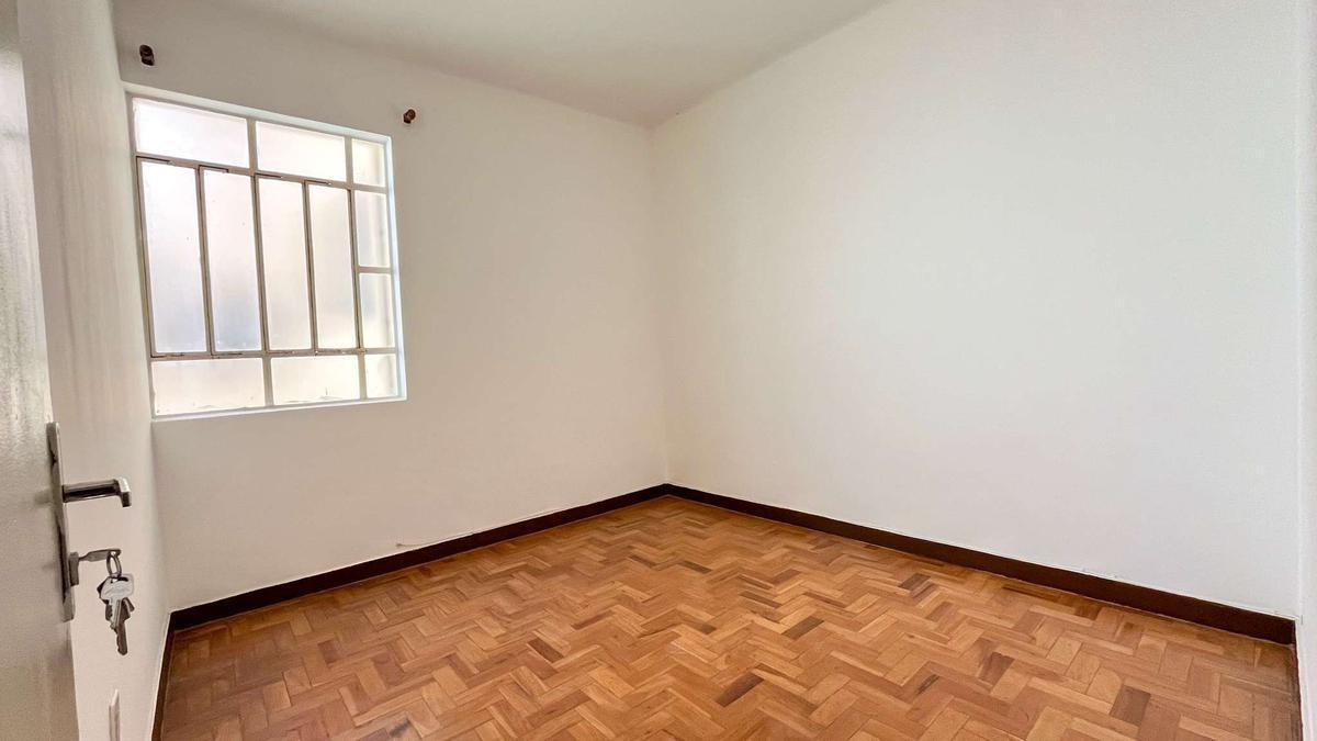 Apartamento, Floresta, 3 Quartos, 0 Vaga, 1 Suíte