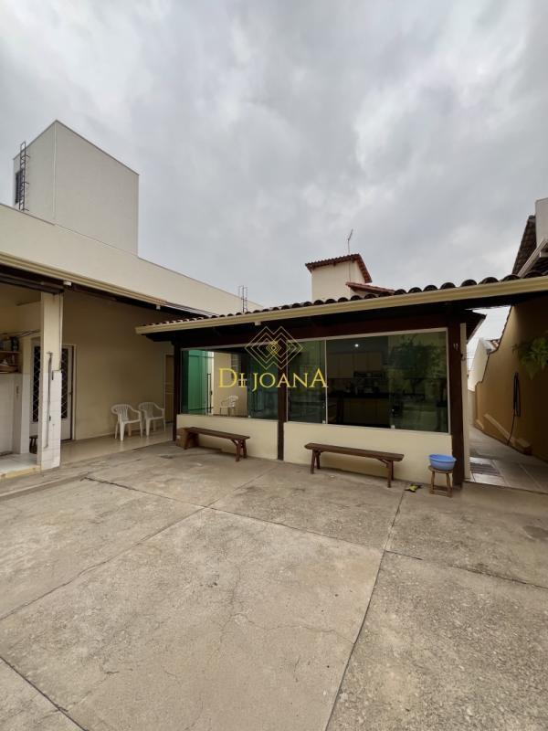 Casa, Ingá Alto, 4 Quartos, 4 Vagas, 2 Suítes