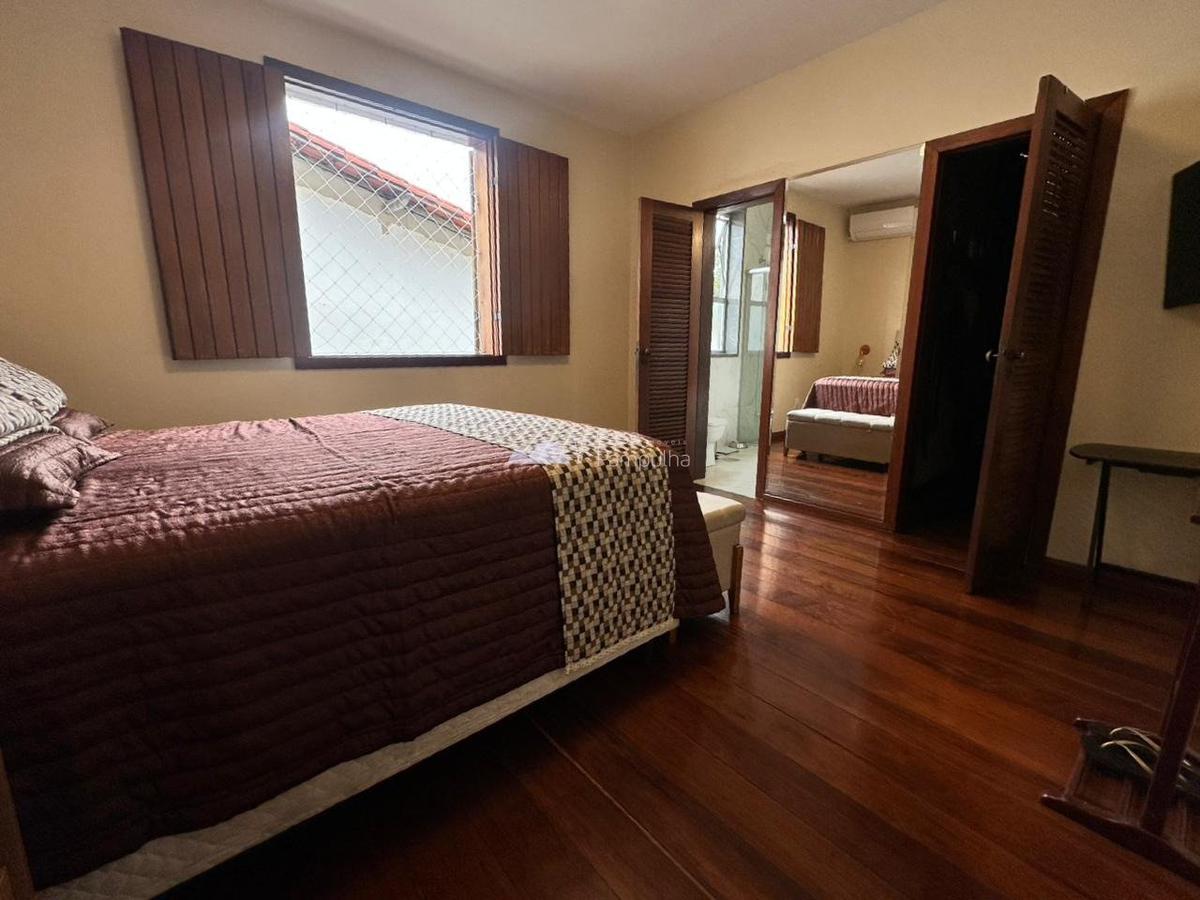 Casa, Planalto, 4 Quartos, 2 Vagas, 3 Suítes