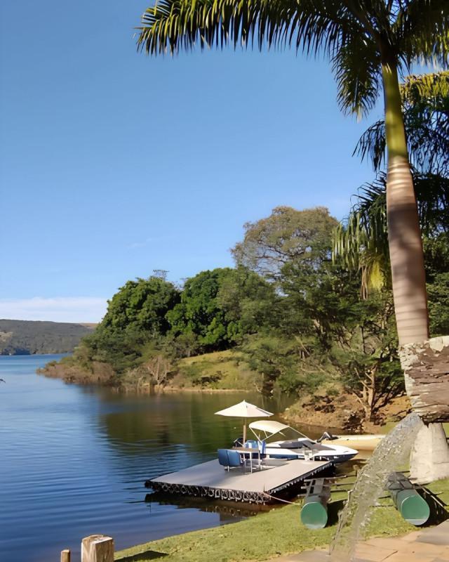 Fazenda, Centro, 15 Quartos, 10 Vagas, 6 Suítes