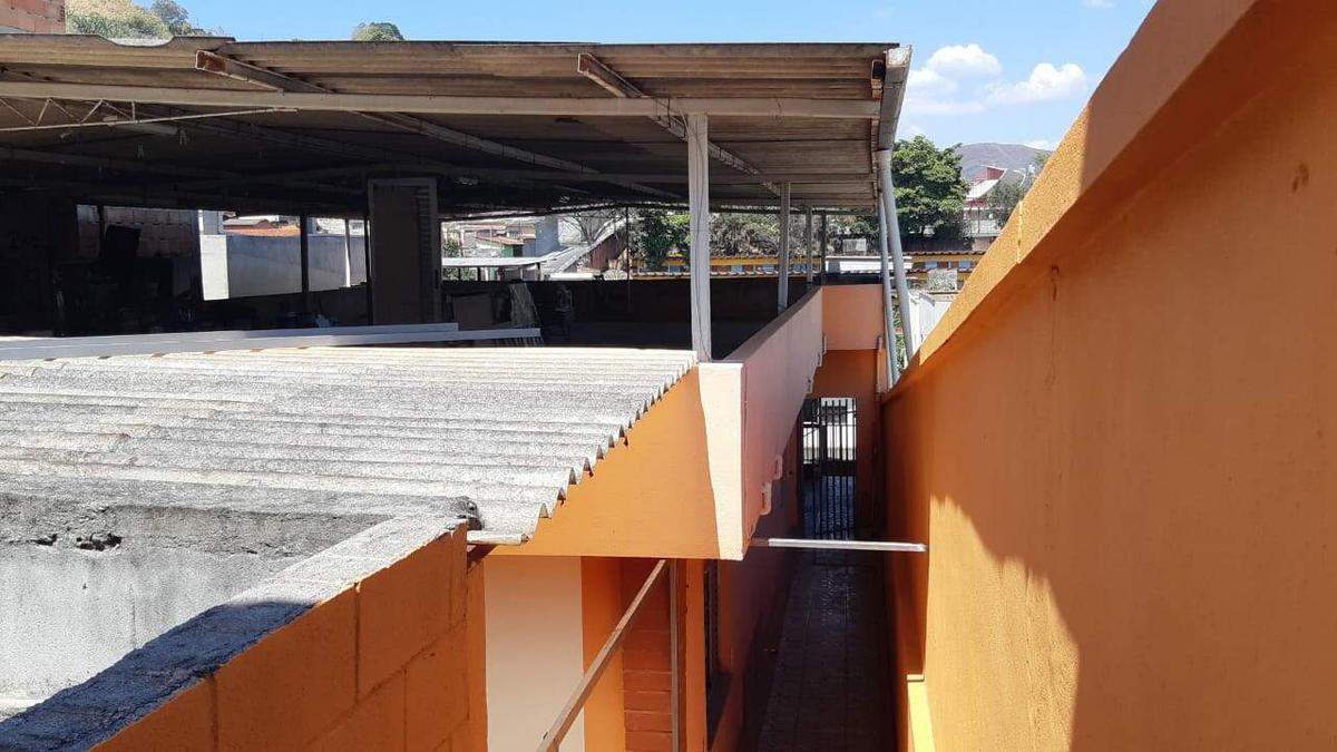 Casa, Nova Granada, 4 Quartos, 2 Vagas, 1 Suíte
