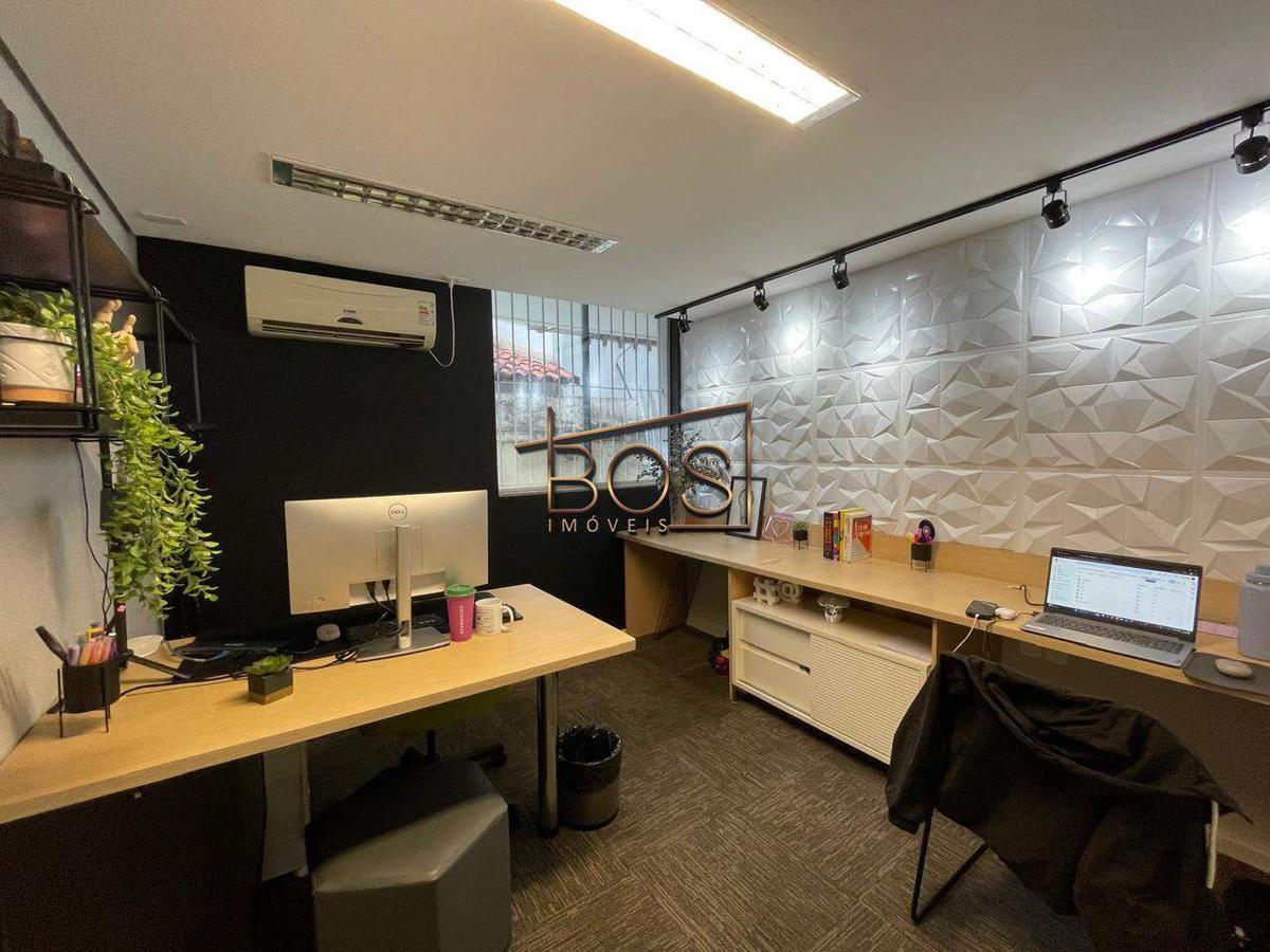 Casa, Vila Paris, 6 Quartos, 4 Vagas