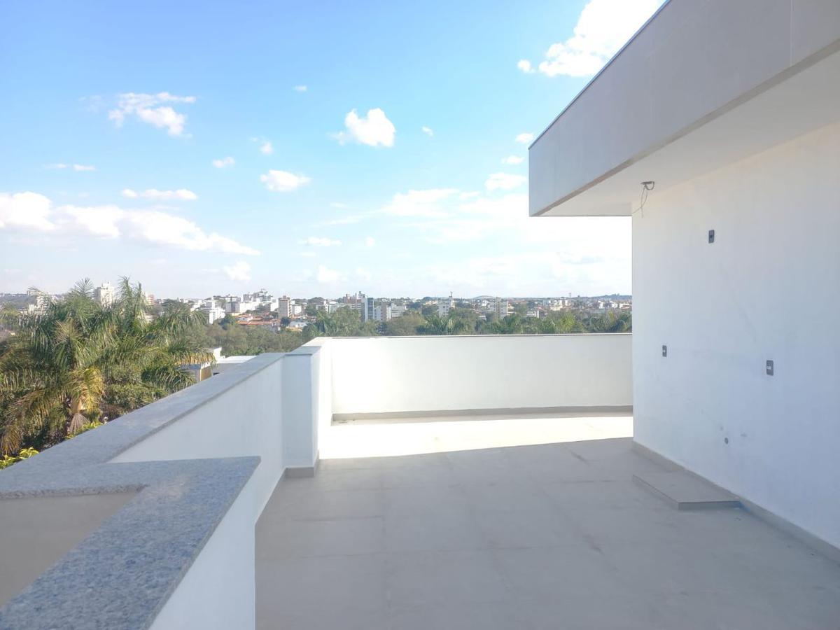 Cobertura, Planalto, 3 Quartos, 2 Vagas, 1 Suíte