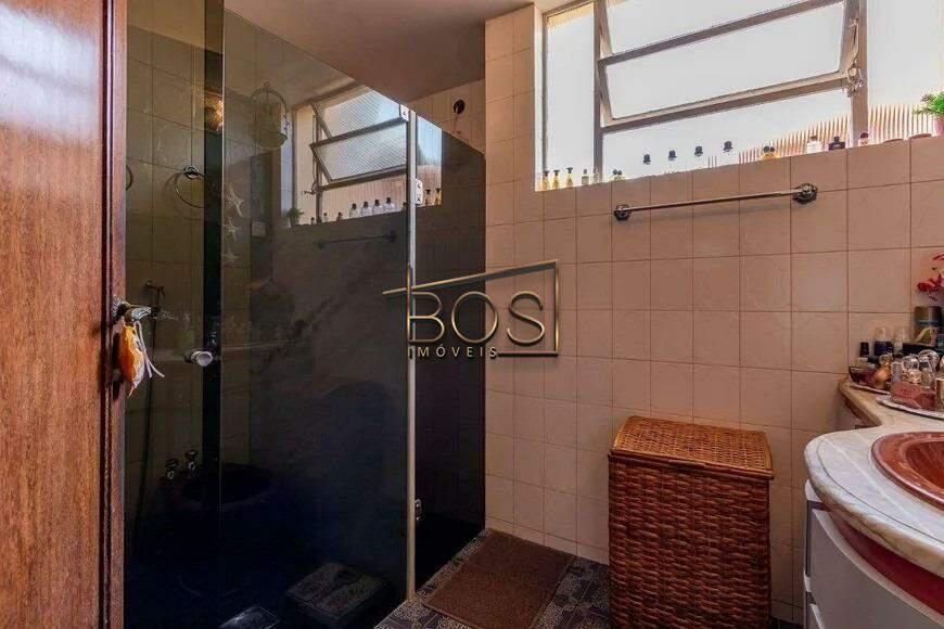 Casa, Mangabeiras, 5 Quartos, 0 Vaga, 1 Suíte