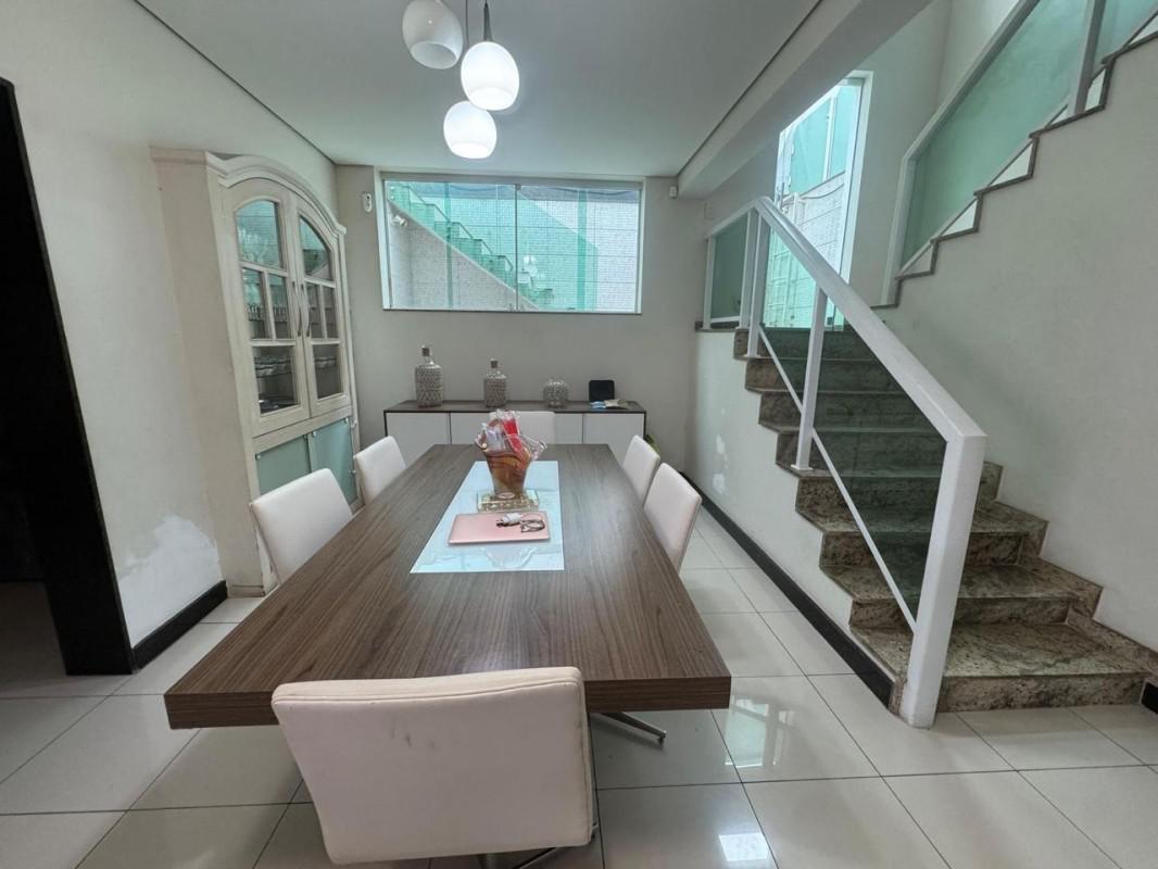 Casa, Planalto, 4 Quartos, 4 Vagas, 1 Suíte