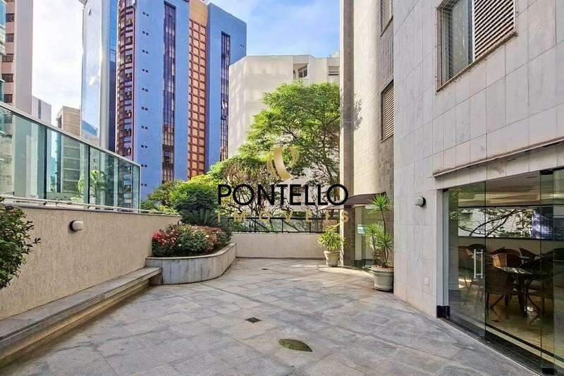 Apartamento, Funcionários, 4 Quartos, 2 Vagas, 1 Suíte