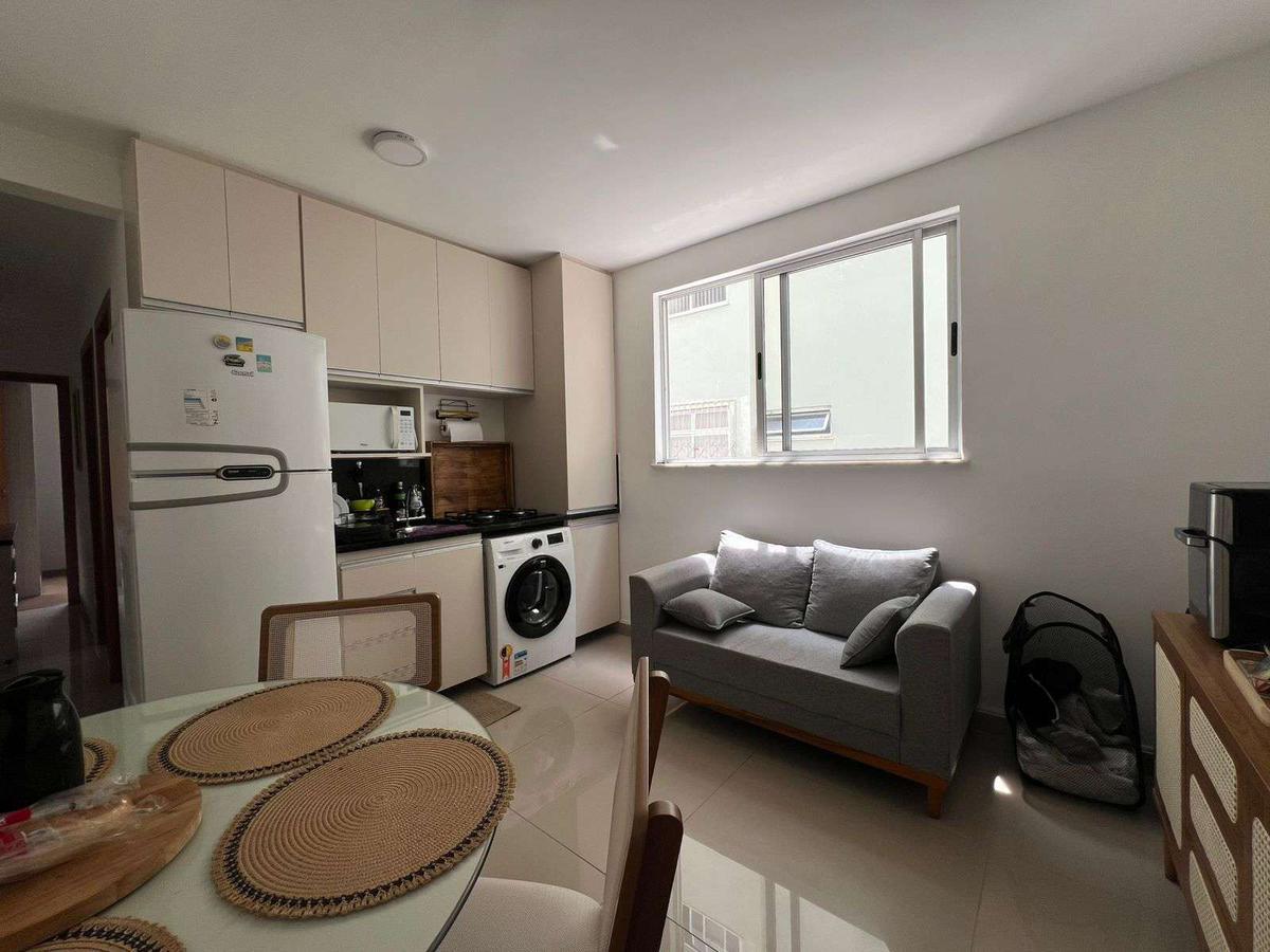 Apartamento, Sagrada Família, 2 Quartos, 1 Vaga