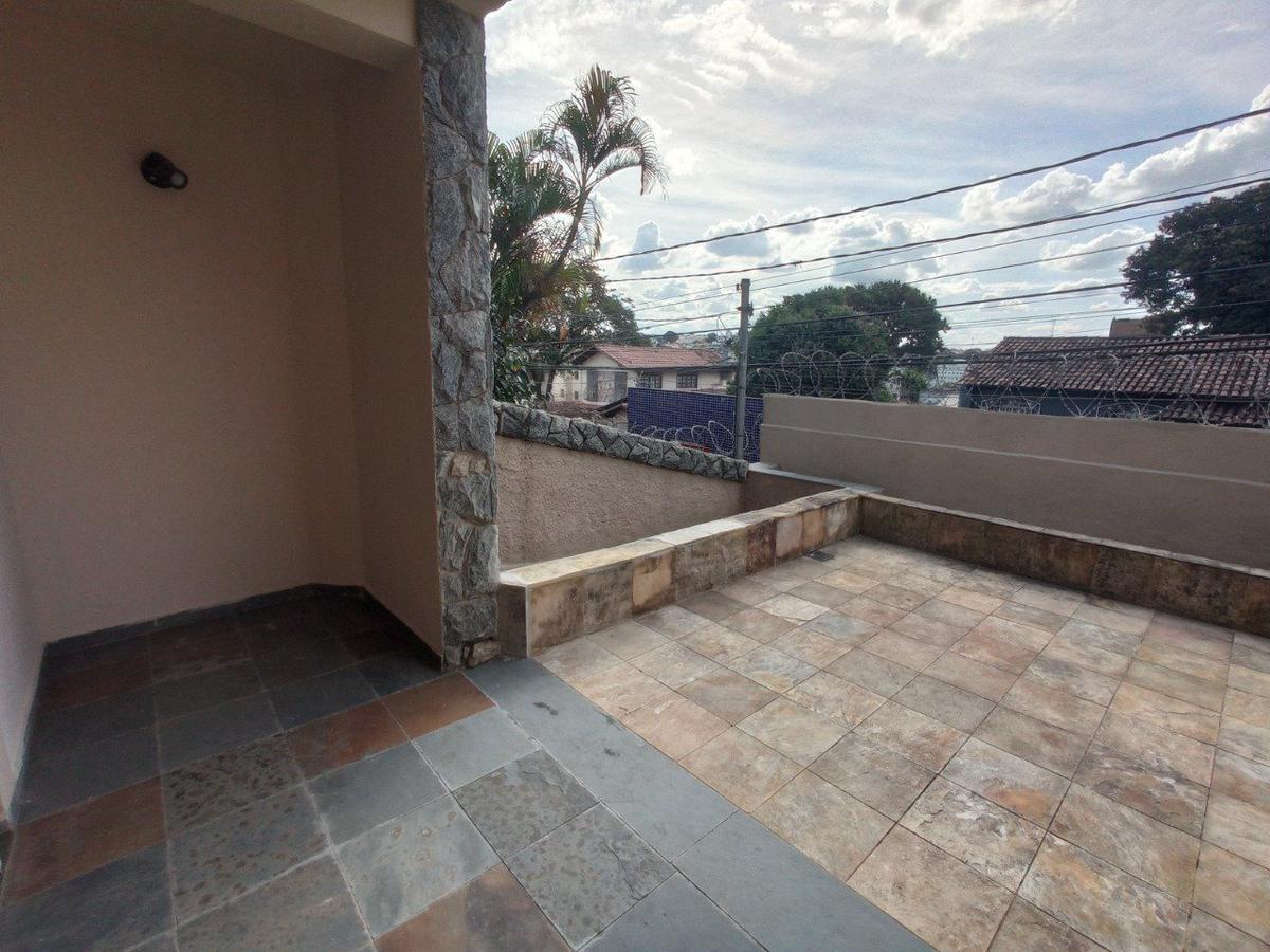 Casa, Santa Branca, 3 Quartos, 1 Vaga, 1 Suíte