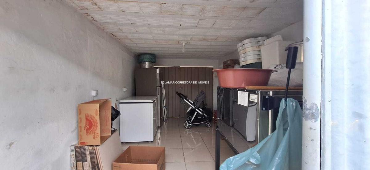 Casa, Industrial, 3 Quartos, 0 Vaga