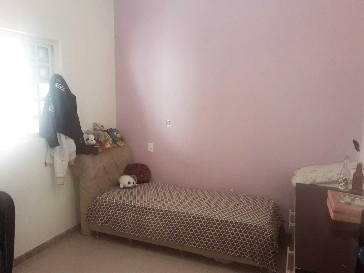 Casa, Europa, 3 Quartos, 0 Vaga, 1 Suíte