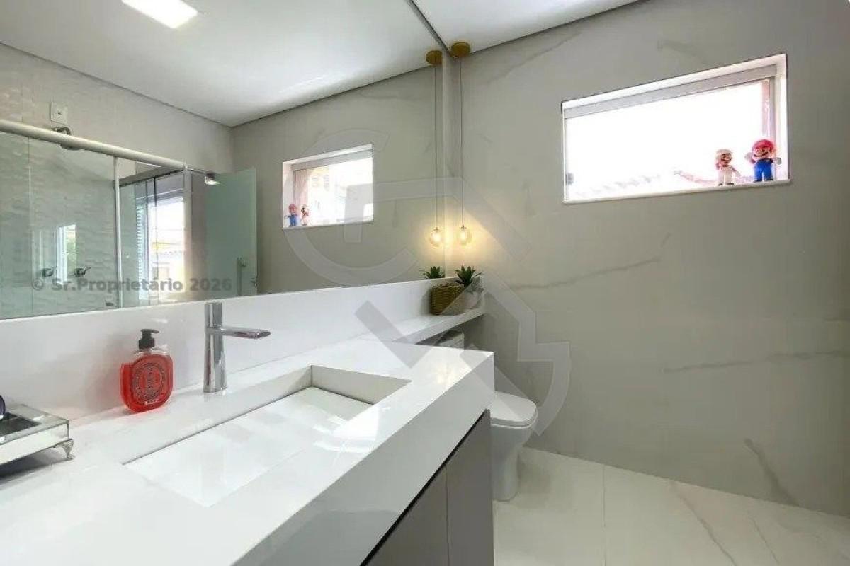 Casa, Colégio Batista, 4 Quartos, 3 Vagas, 2 Suítes