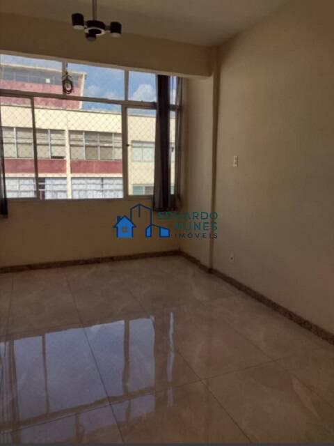 Apartamento, Centro, 3 Quartos, 0 Vaga, 1 Suíte