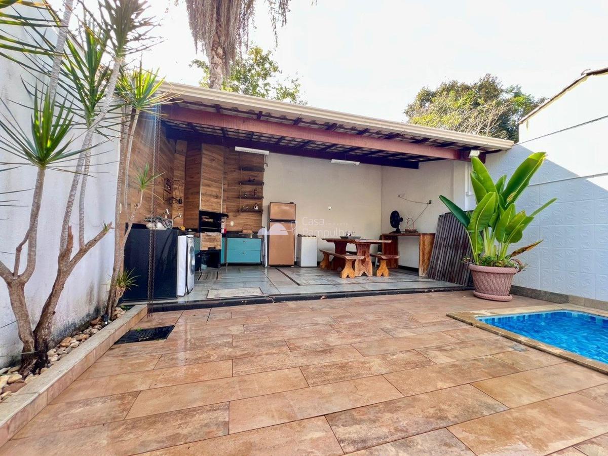Casa, Tradição, 3 Quartos, 2 Vagas, 1 Suíte