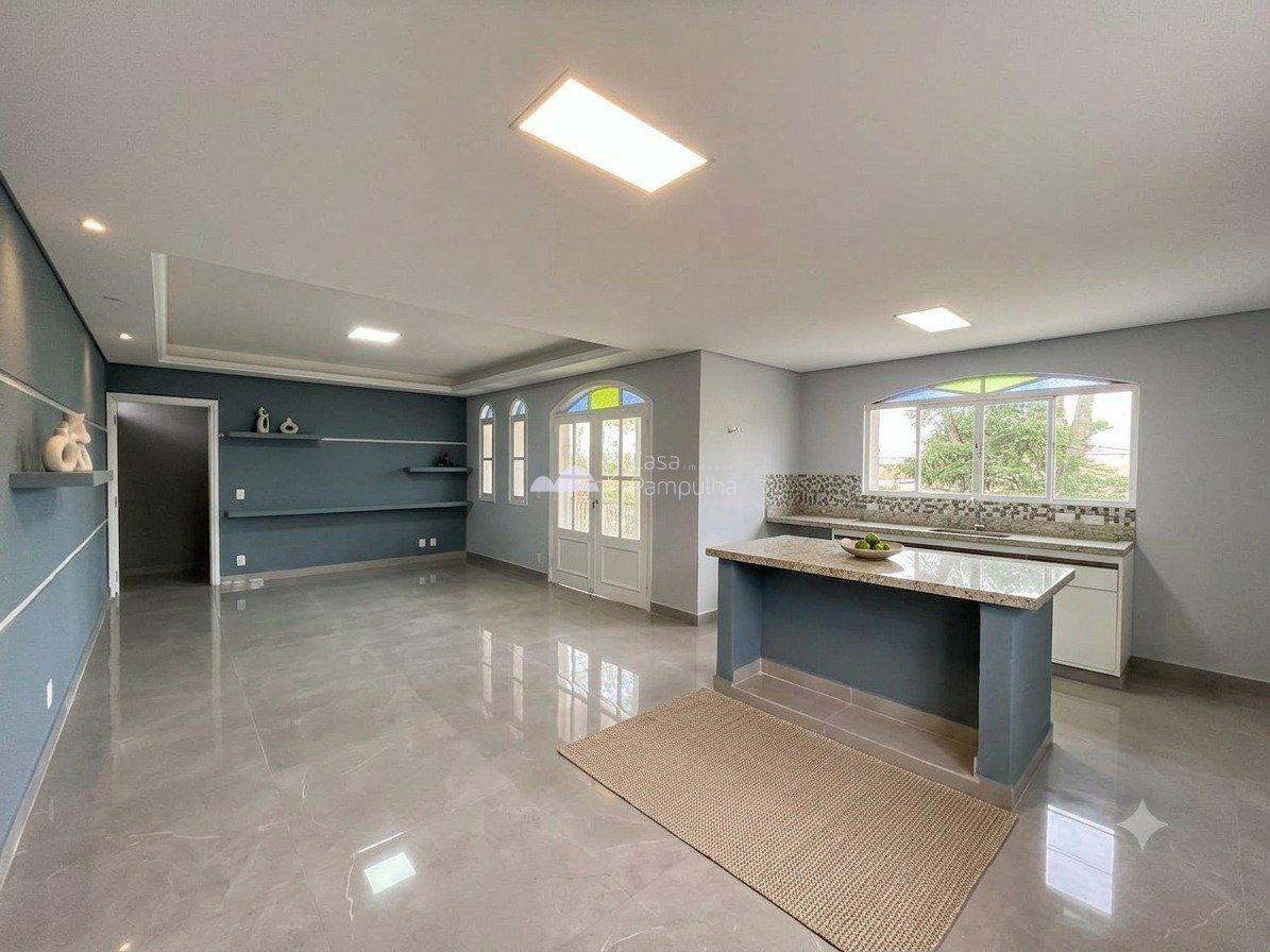 Casa, Santa Branca, 6 Quartos, 4 Vagas, 1 Suíte