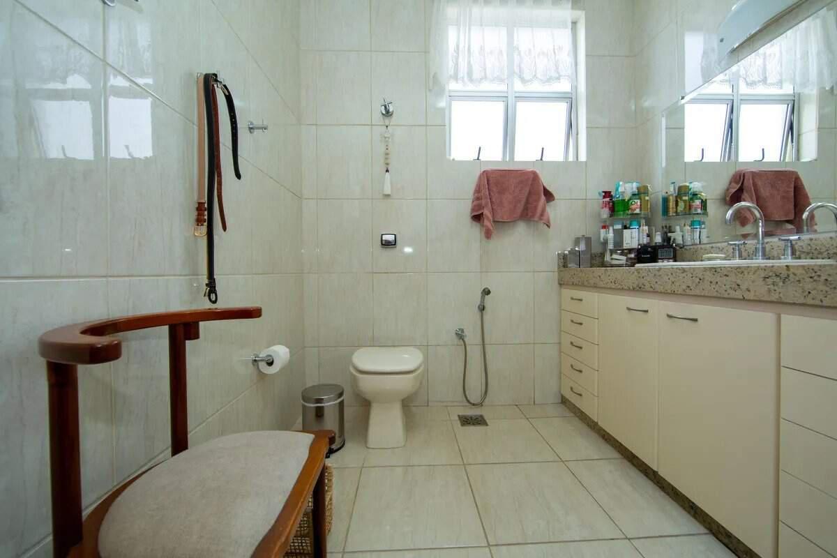 Casa, Prado, 5 Quartos, 6 Vagas, 2 Suítes