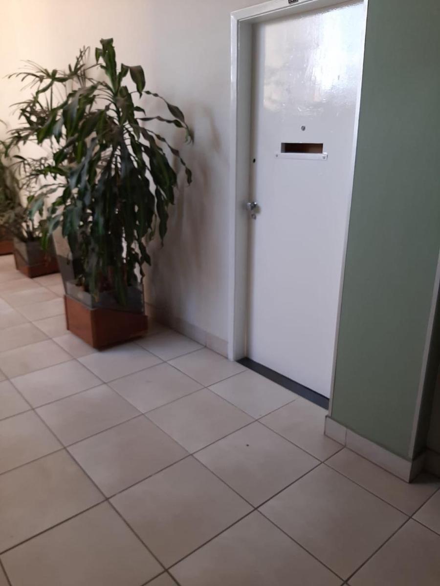 Sala, Barro Preto, 0 Quarto, 0 Vaga