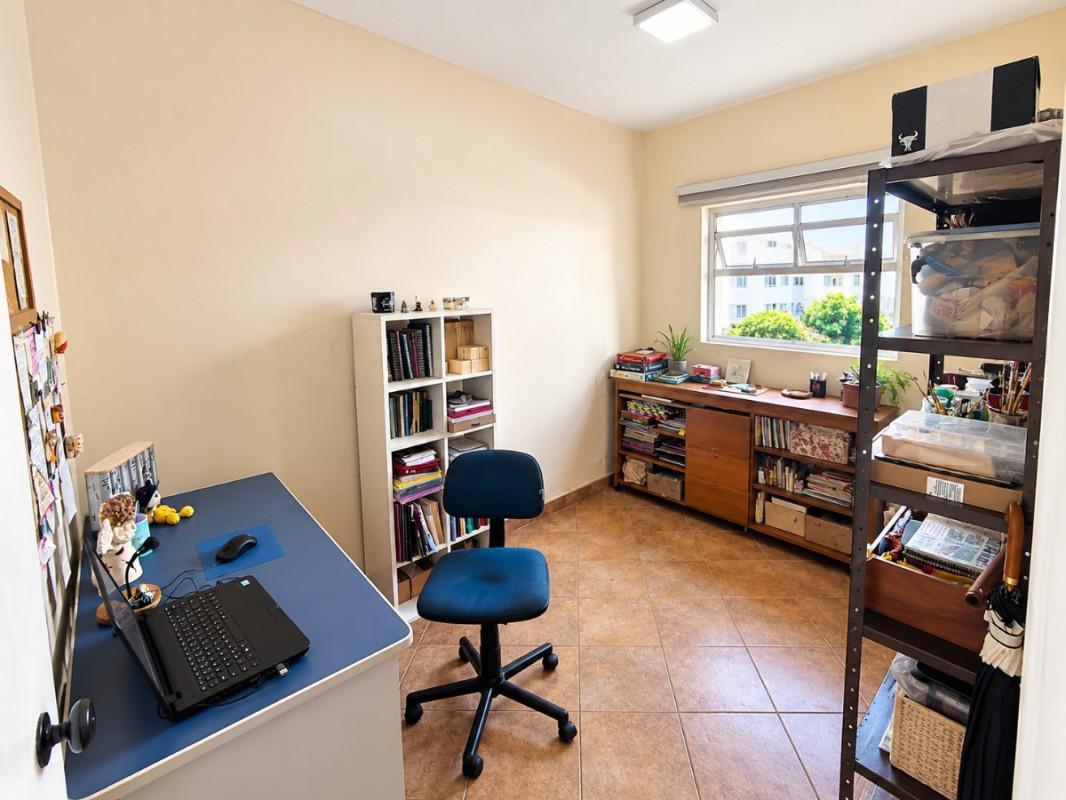 Casa, Fernão Dias, 3 Quartos, 5 Vagas, 1 Suíte