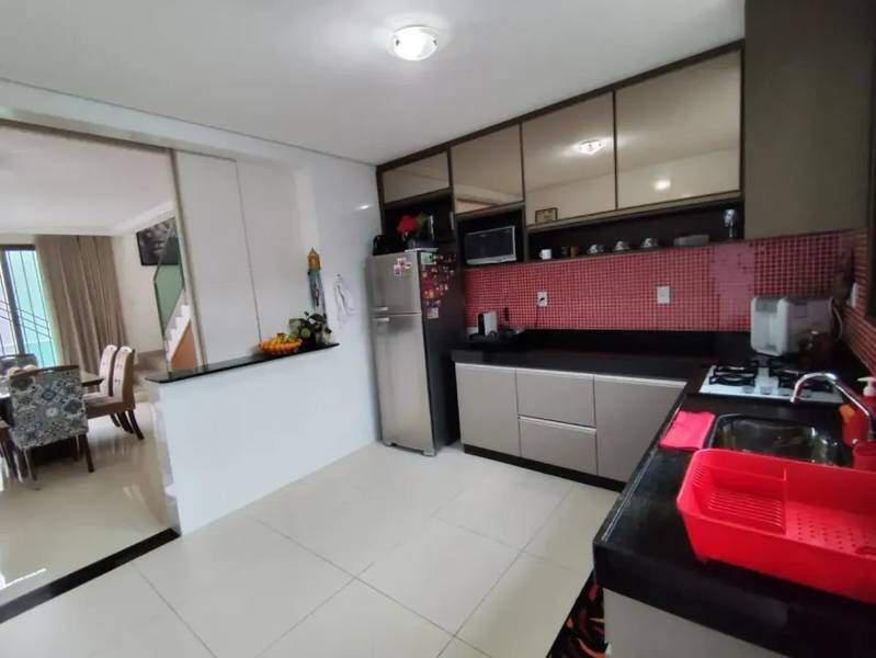 Casa, Trevo, 3 Quartos, 2 Vagas, 1 Suíte