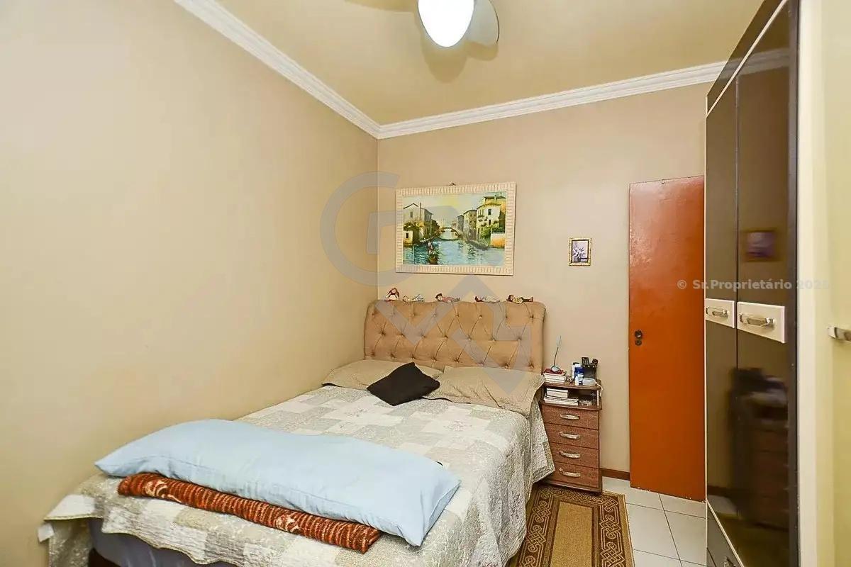 Apartamento, Sagrada Família, 2 Quartos, 1 Vaga, 1 Suíte