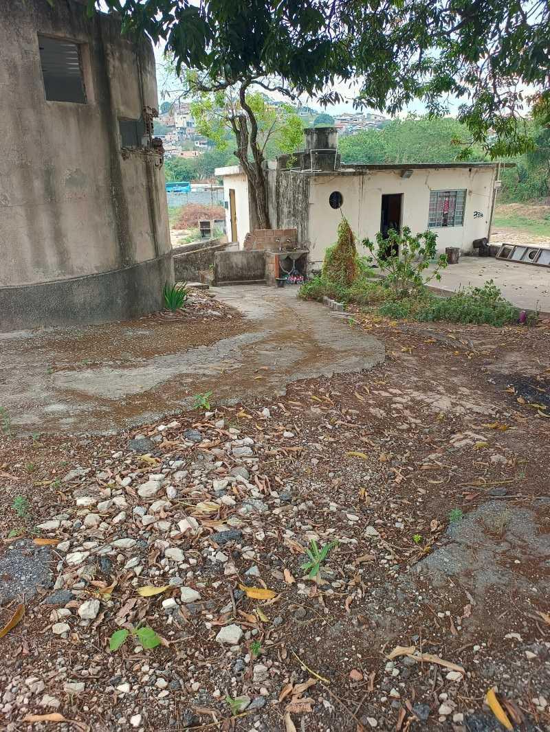 Lote, Fonte Grande, 0 Quarto, 0 Vaga