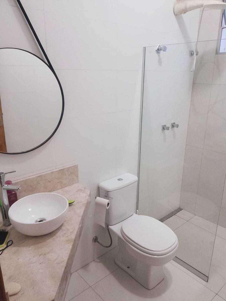 Casa, Europa, 3 Quartos, 0 Vaga, 1 Suíte