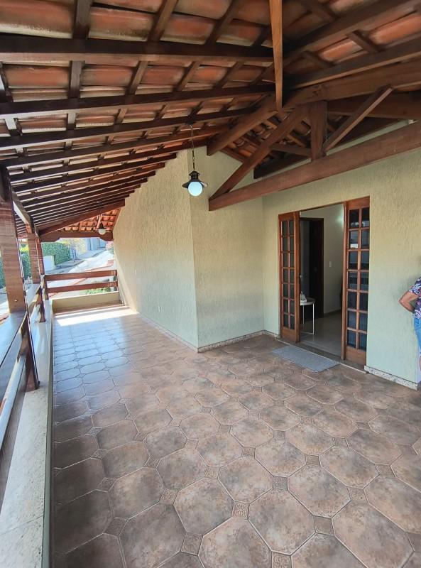 Casa, Tirol, 5 Quartos, 8 Vagas, 1 Suíte