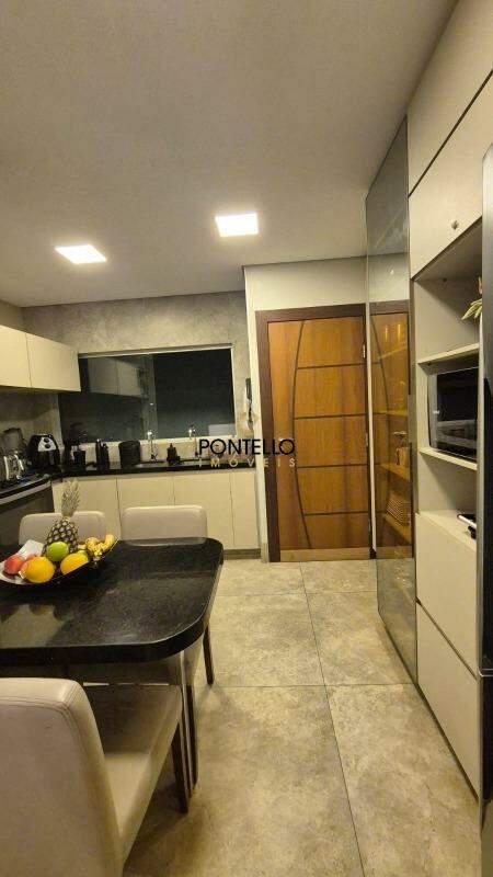 Casa, Mangabeiras, 4 Quartos, 4 Vagas, 1 Suíte