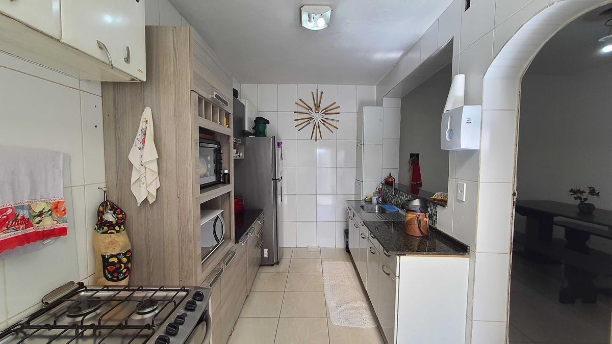 Casa, Jardim Industrial, 3 Quartos, 3 Vagas, 1 Suíte