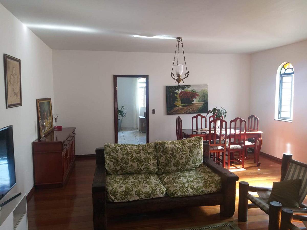 Casa, Havaí, 6 Quartos, 3 Vagas, 1 Suíte