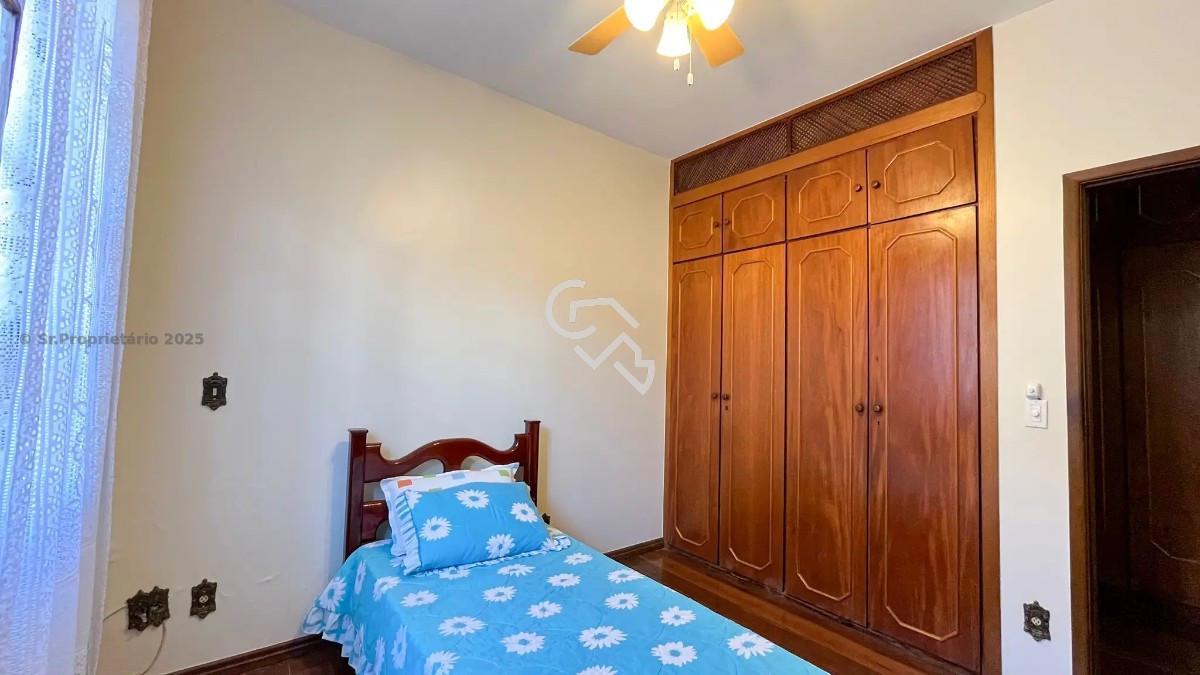Casa, Luxemburgo, 5 Quartos, 4 Vagas, 2 Suítes