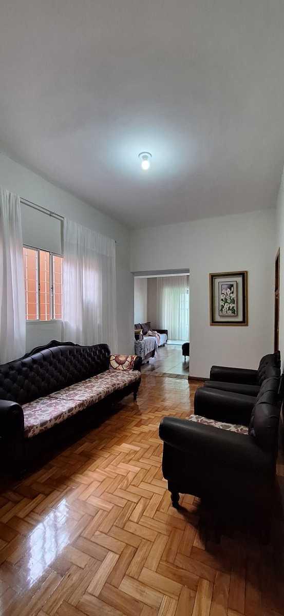 Casa, Sagrada Família, 4 Quartos, 2 Vagas, 2 Suítes