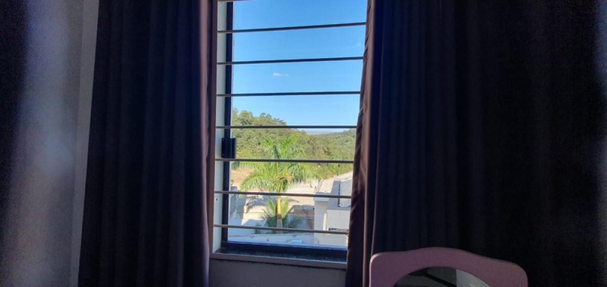Casa, Masterville, 2 Quartos, 4 Vagas