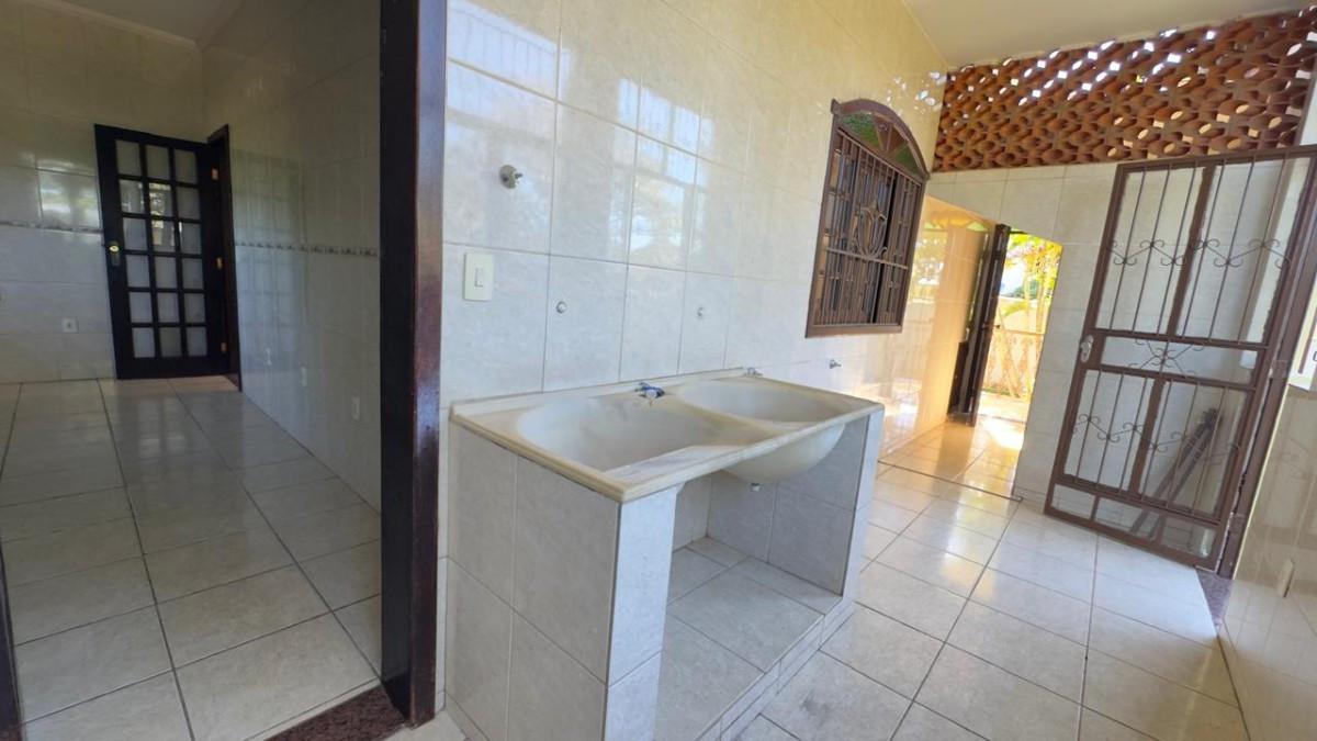 Casa, Bom Sossego, 5 Quartos, 8 Vagas, 2 Suítes