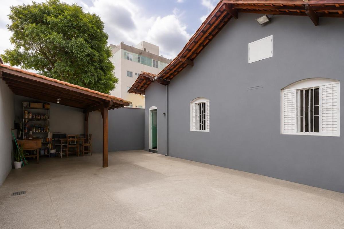 Casa, Castelo, 3 Quartos, 7 Vagas, 2 Suítes