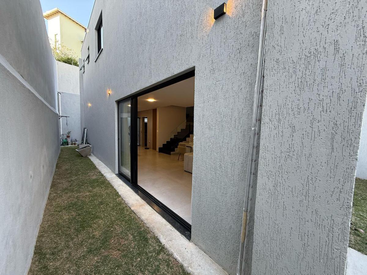 Casa, Trevo, 3 Quartos, 2 Vagas, 3 Suítes