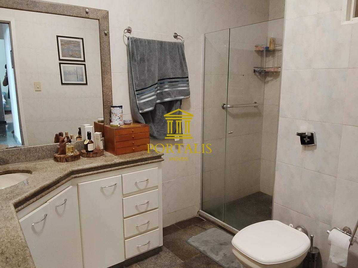 Apartamento, Floresta, 2 Quartos, 0 Vaga