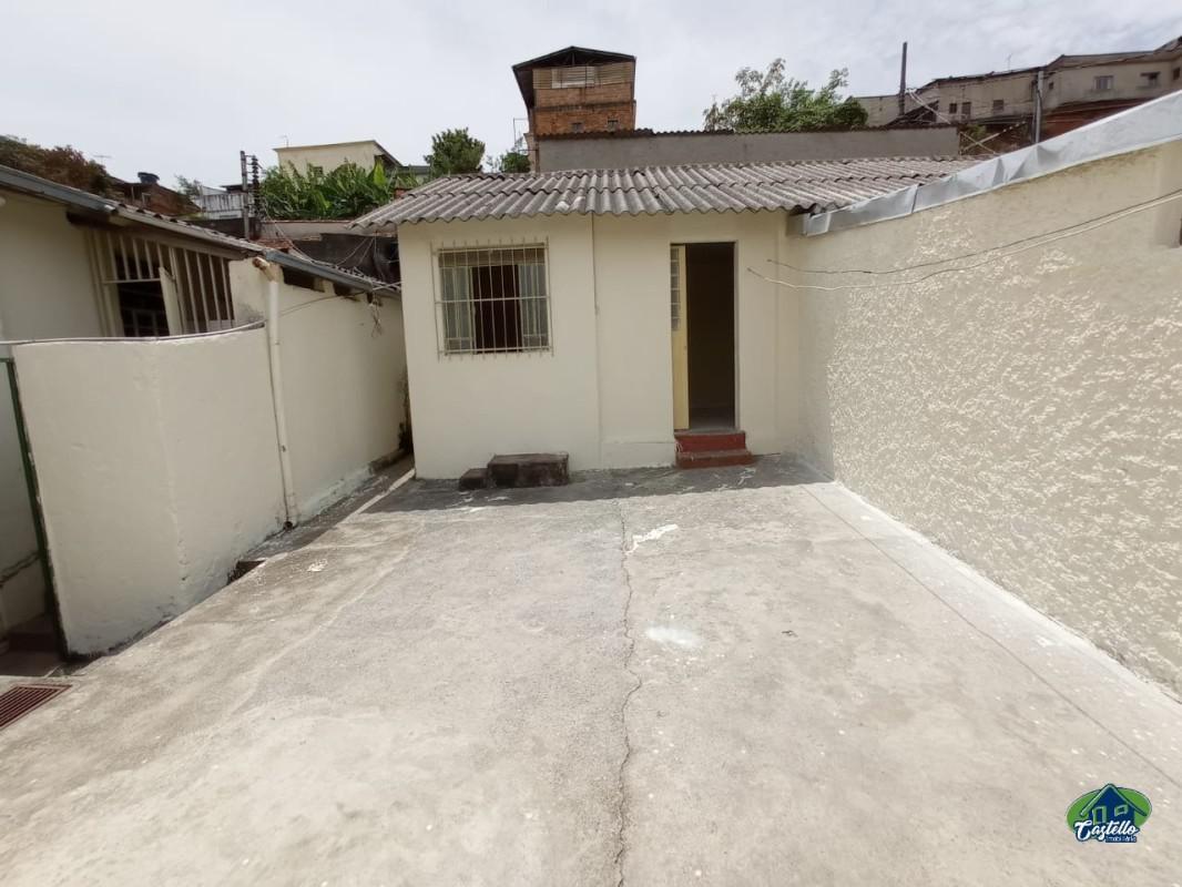 Casa, Nova Esperança, 7 Quartos, 0 Vaga