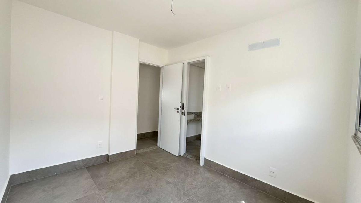 Cobertura, Castelo, 5 Quartos, 2 Vagas, 3 Suítes