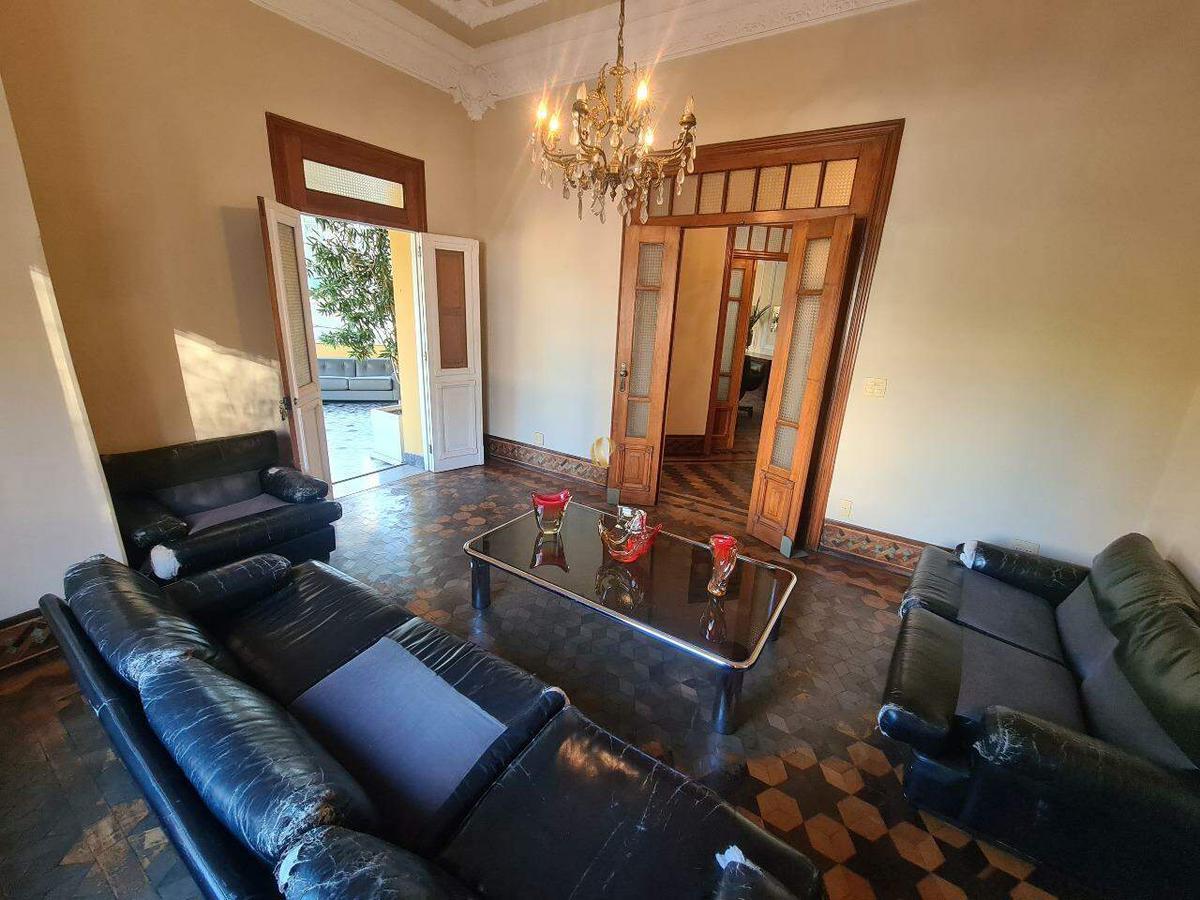 Casa, Funcionários, 0 Quarto, 0 Vaga