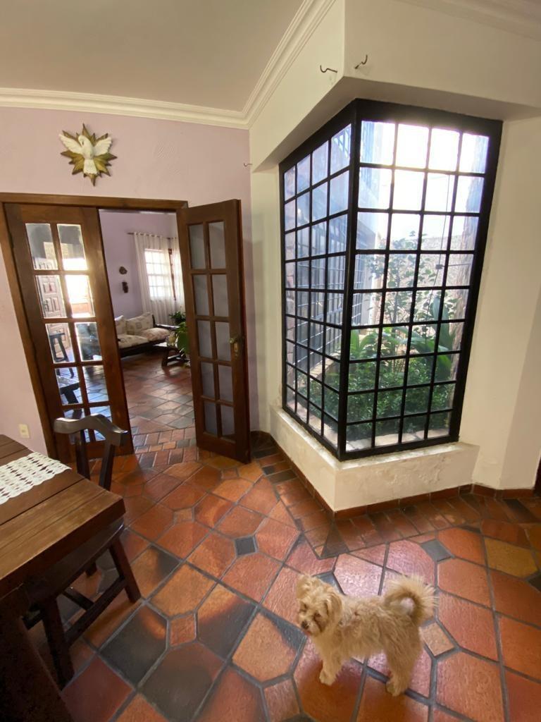 Casa, Castelo, 5 Quartos, 4 Vagas, 1 Suíte