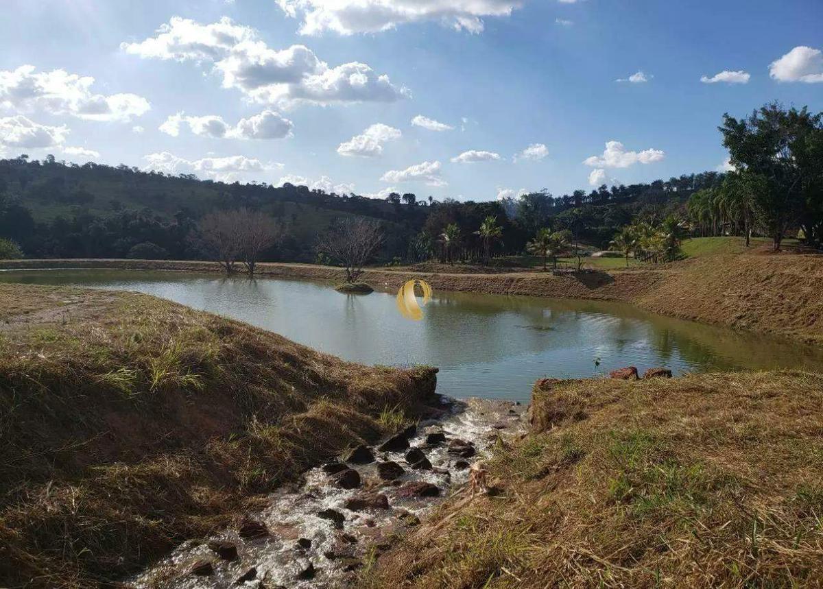 Lote, Universitário, 0 Quarto, 0 Vaga