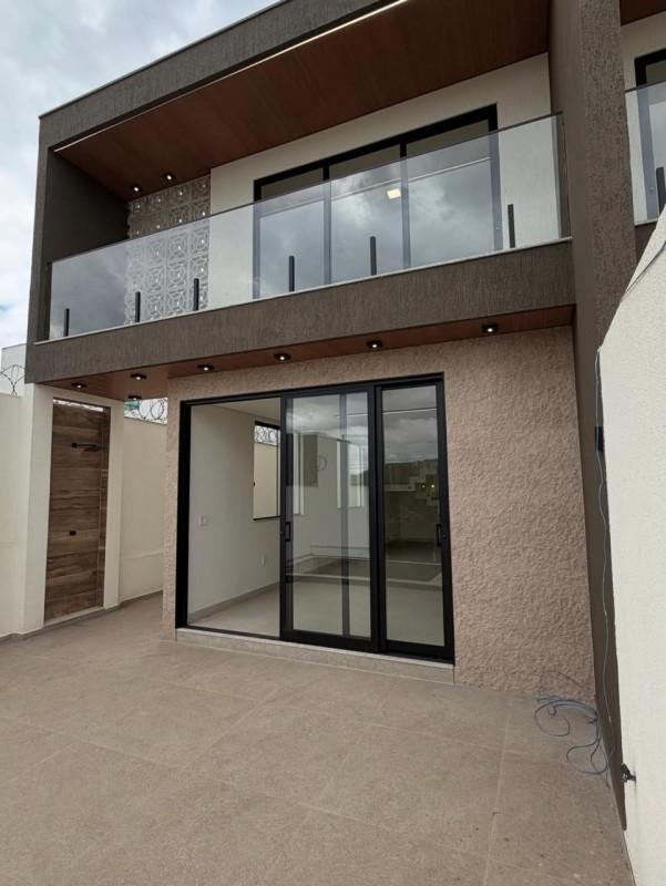 Casa, Masterville, 3 Quartos, 4 Vagas, 1 Suíte