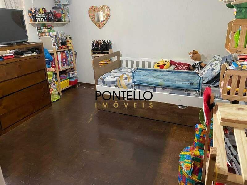 Casa, Cidade Nova, 4 Quartos, 2 Vagas, 1 Suíte