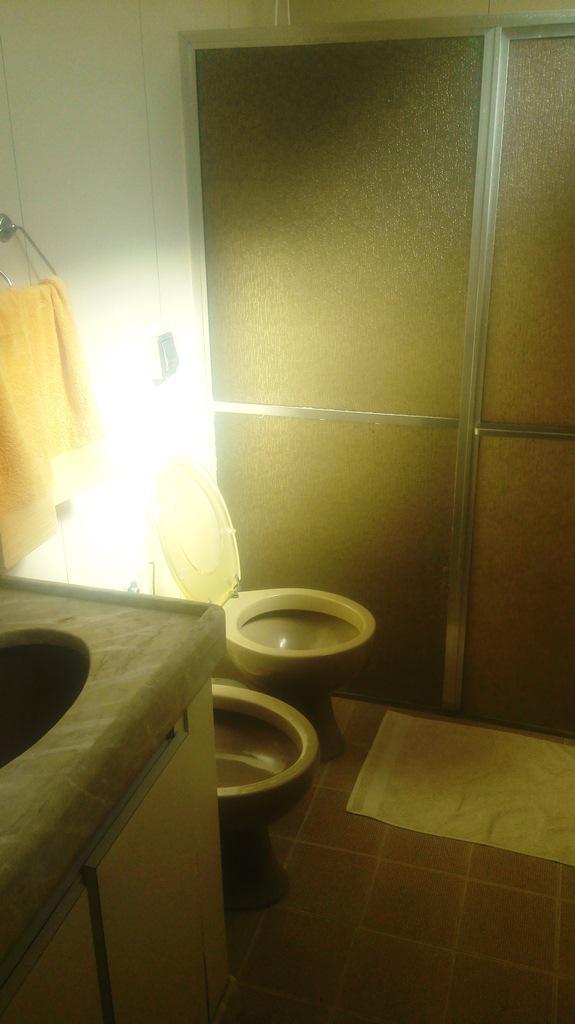 Casa Comercial, Gutierrez, 3 Quartos, 4 Vagas, 1 Suíte