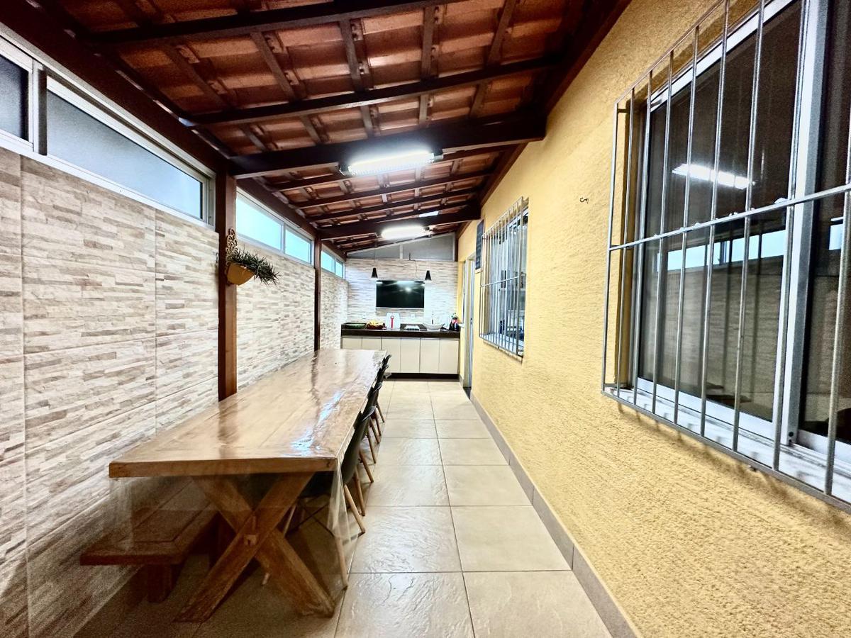 Apartamento, Sagrada Família, 3 Quartos, 2 Vagas, 1 Suíte