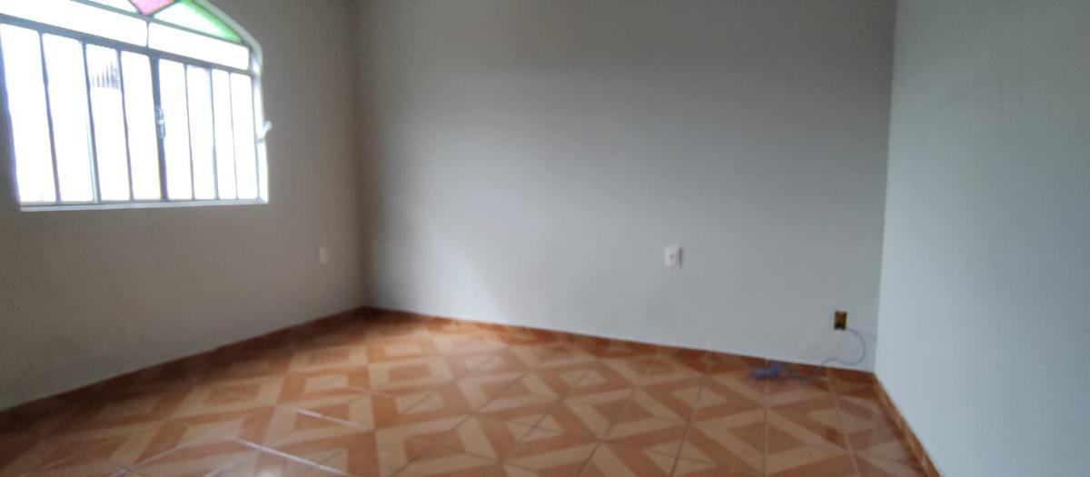 Casa, Palmeiras, 2 Quartos, 0 Vaga