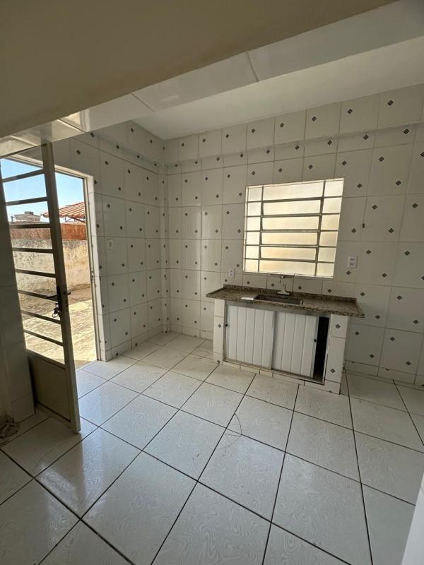 Casa, Centro, 3 Quartos, 0 Vaga